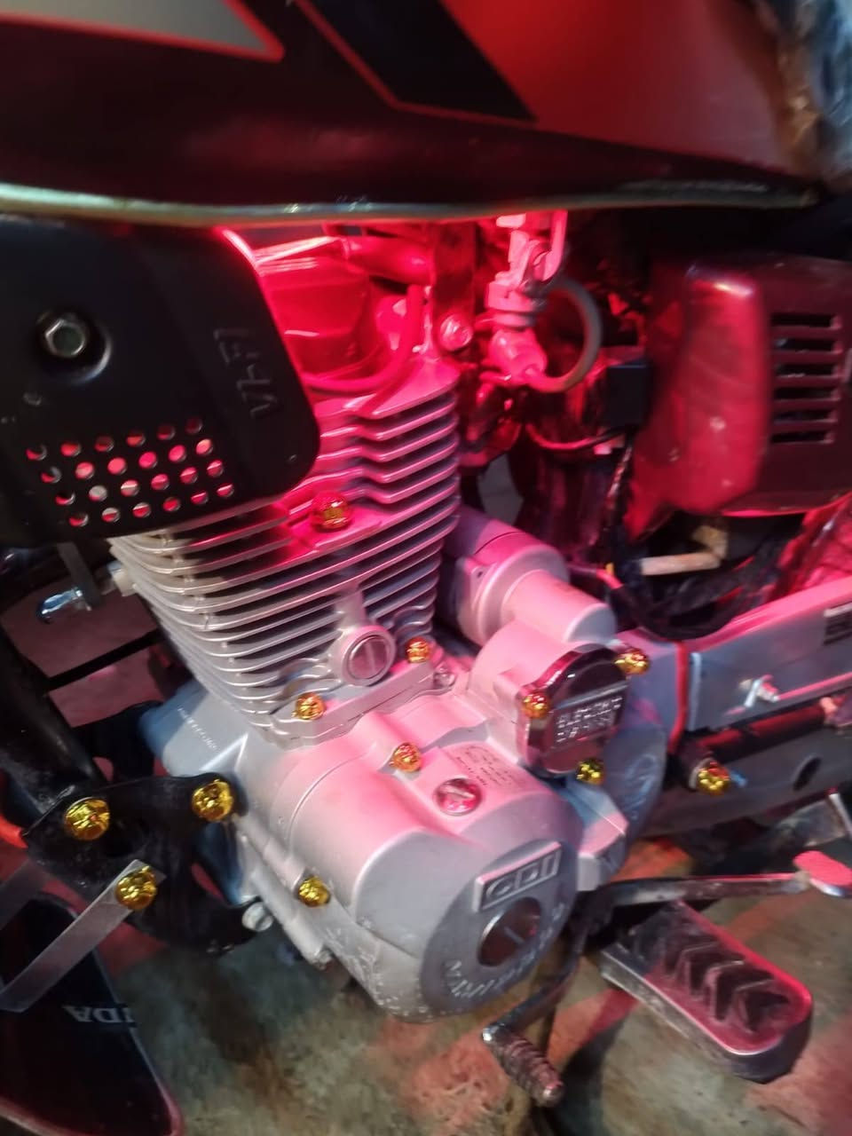 @سلام عليكم شباب اعيد النشر بسبب وعود الكاذبه متاح دراجه نامي برو 5كير سلف هندر دراجه اوراق  شرط تاخذه ميحتاج أوضح موديل 2019 نضافه 100/100شباب حجز ماكو شراي خابر وتعال دقيقه واحد ماكو حجز هاذه رقمي ***********
