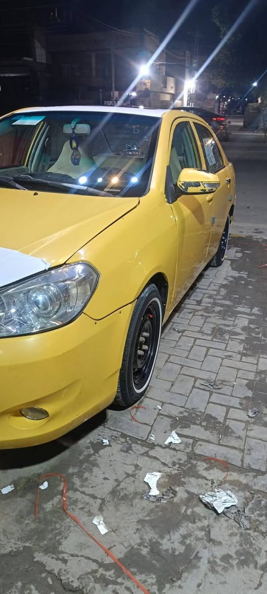 سلام عليكم اخوان
ييوايدي جي ثري كير عادي موديل 2013

رقم بابل مشروع وطني

 تحويل ثاني يوم مصفره هيه وغرامات 

كير مكينه لاتبغير ولاتنقيص كفاله 

تبريد شغل نقص غاز فقط 

دوشمه جديدة داخله نظيف 

عنوان بغداد بياع شرطه رابعه 

سعر 41 وبيه مجال 

اتصال ***********
