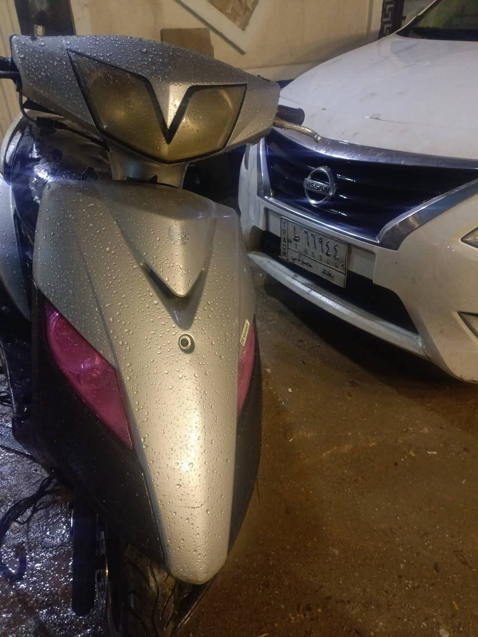 سلام عليكم ثعلب ١٤٠ كاملة محرك ناعم نقصها ستاند التعليك وصندوك مكسور كهربائيات كلها شغالة سعر ٣٥٠ وبيها مجال مكاني بغداد الكاظمية ***********
