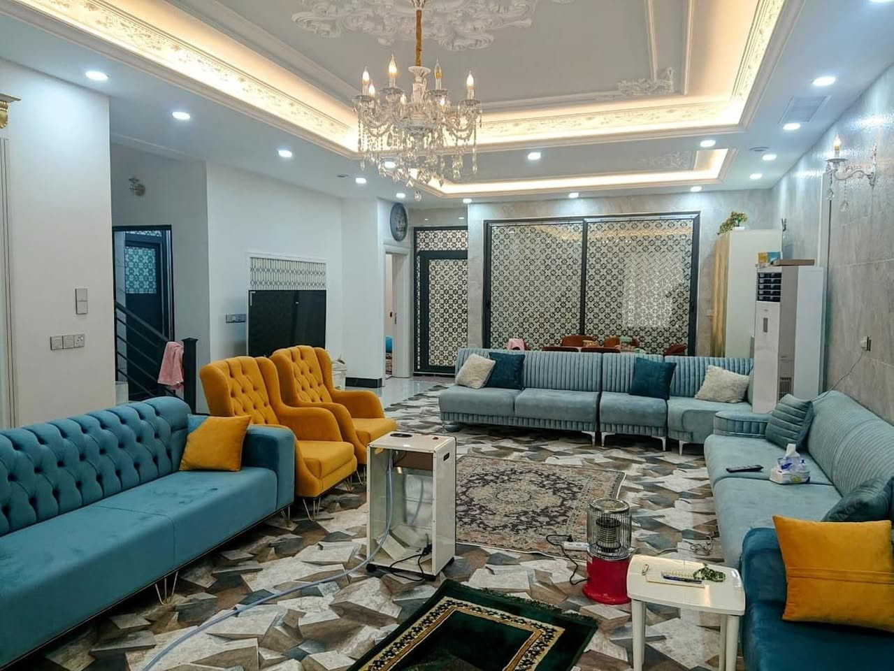 بيت للبيع في لاوان ستي
مساحة 200 متر 
مقابل حديقة .كامل الثاث مفروش
يتكون من :-
- 5 غرف نوم // استقبال // هول داخلي  // مطبخ //  مجموعات صحية // بلكون  // حديقة و كراج 
- #يسجل بأسم اي شخص يحمل الجنسية العراقية
- #المنطقة خدماتهة كاملة 
العنوان :- اربيل - طريق كسنزان - سايدين لاوان 
لتفاصيل اضافية يرجى ارسال رسالة او الأتصال على الأرقام
***********

***********
🏚🏚🏚🏚🏚🏚🏚🏚🏚🏚🏚🏚
************************************
خانوو بۆ فرۆشتن لە لاوان ستی
ڕووبەر :- 200 مەتر 
پێش حەدیقە -  كامل ناو مال 
پێکهاتووە لە :-
- 5 ژووری نوستن // دیوەخان // هۆڵ // چێشتخانه  // گەرماو // بەلەکۆنە // باخچە و گەراج 
بۆ زانیاری زیاتر تکایە نامە بنیرن یاخود پەیوەندی بەم ژمارانەوە بکەن
***************

***********- - Viber + Whatsapp

***********- -  Viber + Whatsapp
🏚🏚🏚🏚🏚🏚🏚🏚🏚🏚🏚🏚🏚
