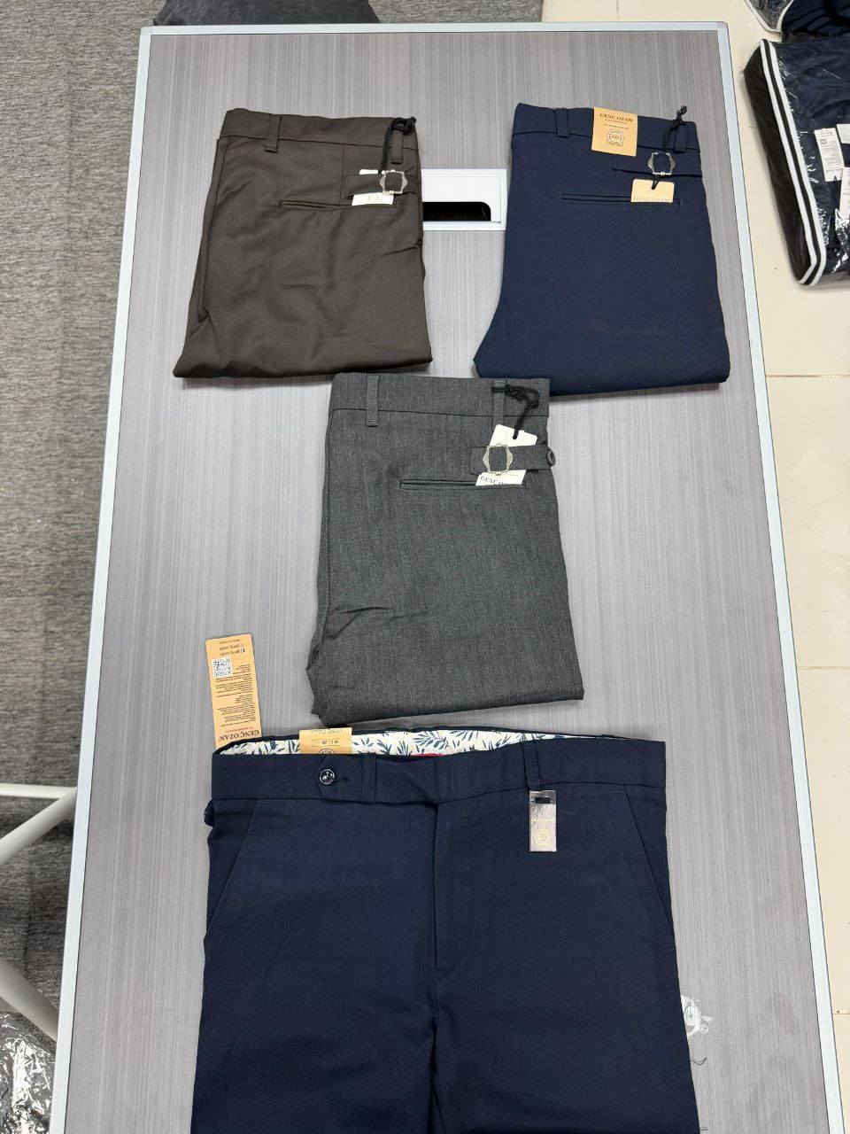 بنطرون قماش تركي 
قياسات ستندر 30.38
السيري 10 قطع لون واحد ب70 الف

3 الوان فقط 
نيلي 
جوزي 
رصاصي


**إذا كنت صاحب هذا الإعلان وتريد حذفه لأي سبب، رجاءا أرسل رسالة إلى الدعم الفني**