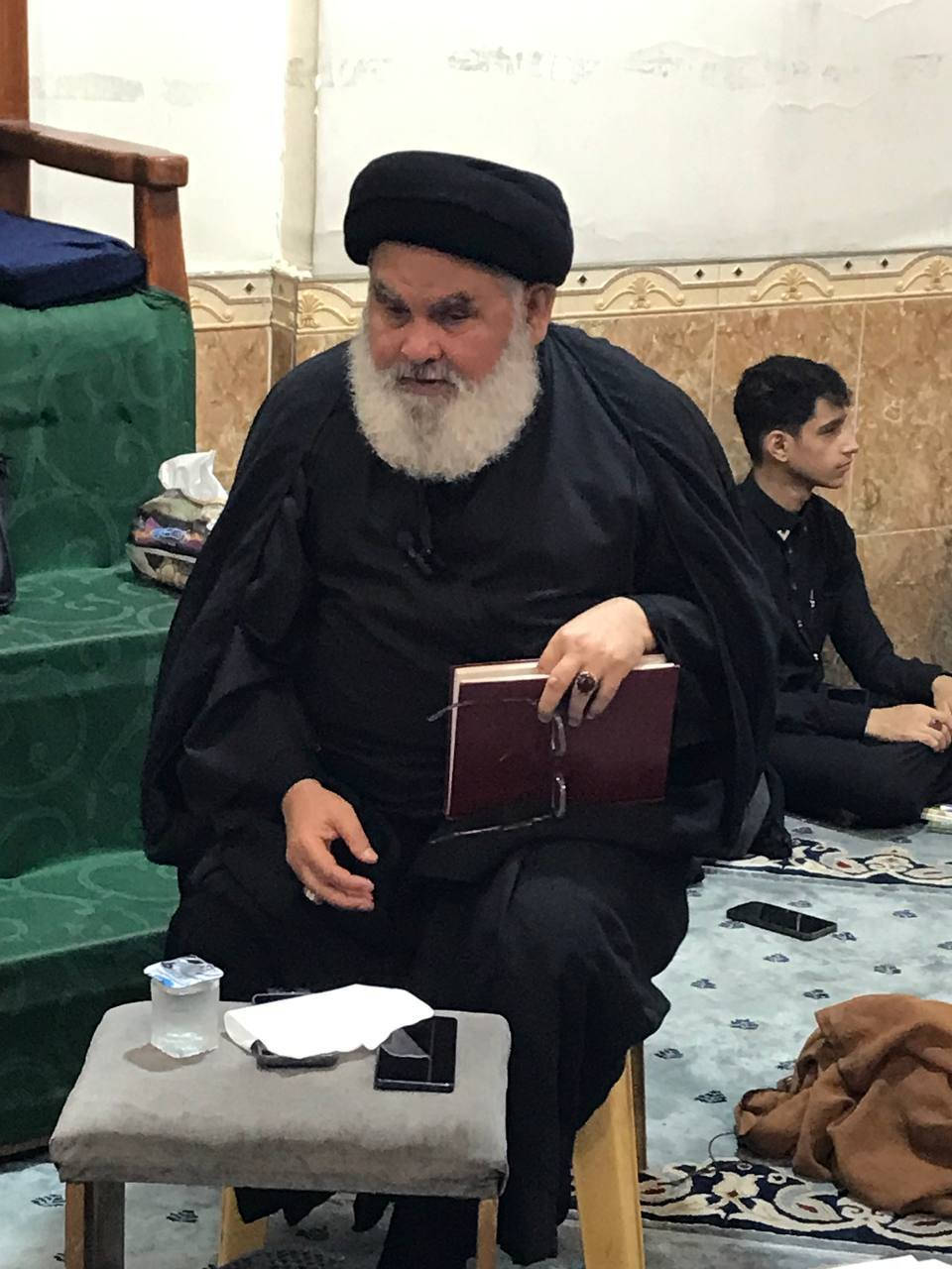 📖نداء لمن ضاقت به سبل الدنيا واتسعت في قلبه رغبة الآخرة.. هل تبحث عن نور العلم في رحاب الكاظمية؟
في جوار باب المراد حيث تلتقي الأرواح بفيض الإمامين الجوادين عليهما السلام تفتح مدارس الشريف الرضي ذراعيها لمريدي العلم وأهله لتمهد لكم طريقا إلى الجنة بكلمات آل محمد ومداد علمائنا الأبرار

📖​هنا لا تحكمنا القيود.. فالعلم لله

نستقبلكم من كلا الجنسين بلا شرط لعمر أو شهادة دراسية فالبصيرة لا تشيب والروح التواقة للعلم لا يحدها زمن بإشراف مباشر من سماحة السيد غالي الموسوي الشرع دامت بركاته المشرف العام لمدارس الشريف الرضي في العراق وأنحاء العالم

​نظام دراسي يراعي وقتكم ويحفظ عهدكم

✨​للرجال والنساء: نظام الدراسة الإلكترونية لنصل بالعلم إلى عقر داركم

✨​للرجال فقط: دراسة حضورية في قلب الكاظمية (يومي الجمعة والسبت صباحا) لتنهلوا من عبق الأروقة الحوزوية

📚​مائدة علمية بنكهة النجف الأشرف الرصينة

بين يدي أساتيذ واستاذات جبلوا على الكفاءة والتقوى تدرسون جواهر العلوم:

فقه المرجع الأعلى السيد السيستاني دام ظله في منهاج الصالحين وتبصرة المتعلمين والشرائع.. وعمق الأصول والرجال والعقائد والمنطق.. وسيرة النبي الأعظم ببيان الشيخ السبحاني.. وجمال لغة القرآن في التحفة السنية وقطر الندى.. وإتقان التلاوة والتجويد

​إنها دعوة لتكون من ورثة الأنبياء فلا يفوتنكم هذا الركب المبارك وهذا الفيض القدسي

​للتسجيل والاستفسار عبر الواتساب

📞***********

#مدارس_الشريف_الرضي

#سماحة السيد غالي الموسوي

#الكاظمية_المقدسة

#طالب_العلم_في_رعاية_الله

#منهج_النجف_الأشرف

#علوم_آل_محمد

#العلم_نور_يقذفه_الله
