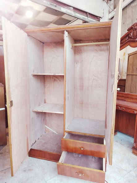 السلام عليكم
عرض خاص بس 150 الف
كنتور 2باب شغل درجه اولى توصي 5ملم فول نظافه 💯💯
للاستفسار وتساب *********** مباشر ***********
ومستعدون لشراء الغرف النوم المستعمله و الكناتير
