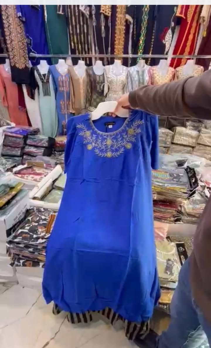 دشداشة كشمير مصري قصير
سعر الدرزن ٥٨ الف
قياسات 3XL 4XL 5XL
درزن ١٢ لون


**إذا كنت صاحب هذا الإعلان وتريد حذفه لأي سبب، رجاءا أرسل رسالة إلى الدعم الفني**