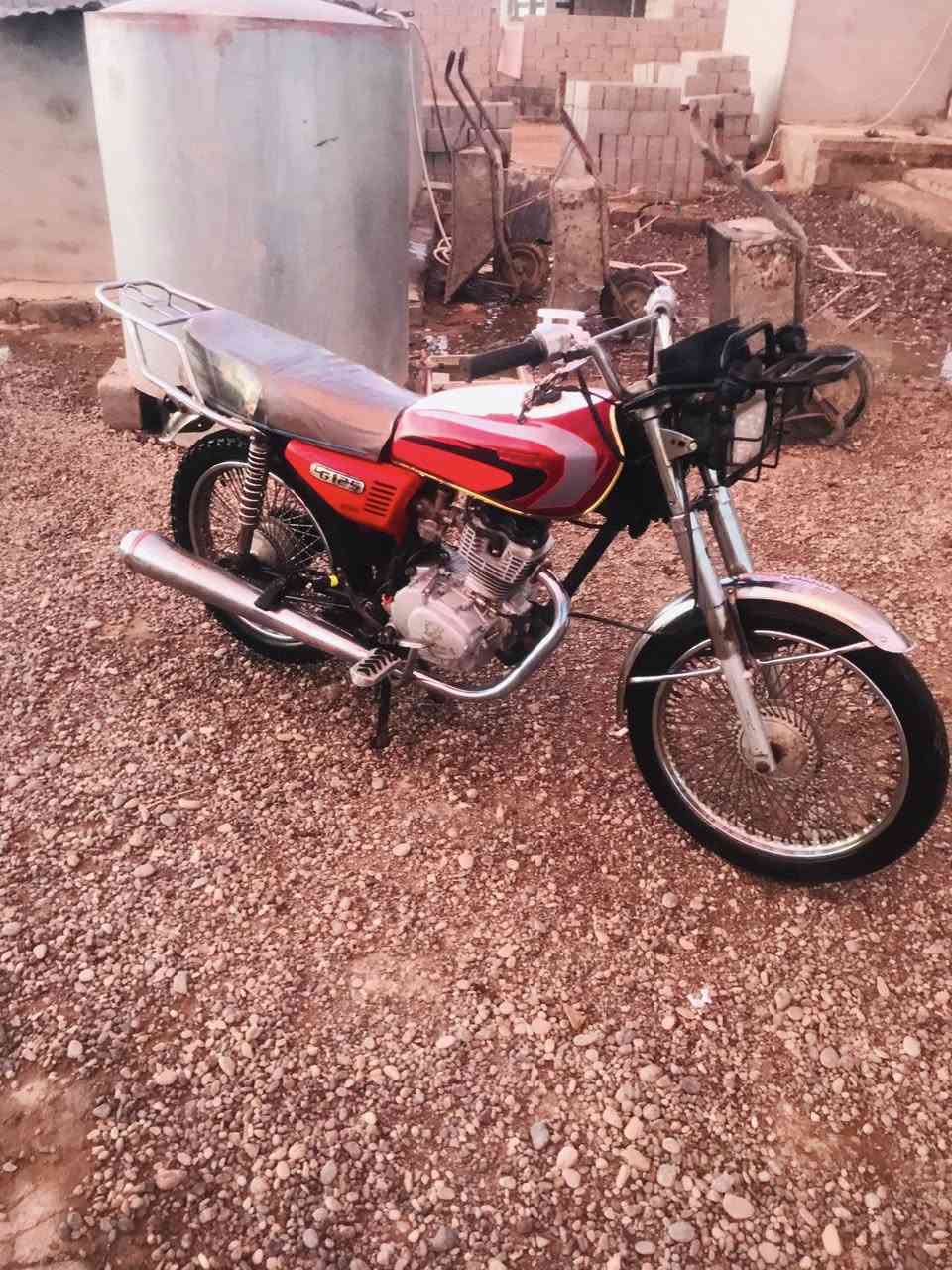 السلام عليكم 
ماطور 2018 نضافة جدام العين كلشي شغال بي ما يعوزو كلشي وانطيكيا شرط من الدشبول للتاير ما عدا محرك مفتوح مرة كهربائيات شغالة نشاطة تحريكة ومعدل السعر 325 وبي مجال شي قليل مكاني جنول الموصل قرية الشويرات


**إذا كنت صاحب هذا الإعلان وتريد حذفه لأي سبب، رجاءا أرسل رسالة إلى الدعم الفني**