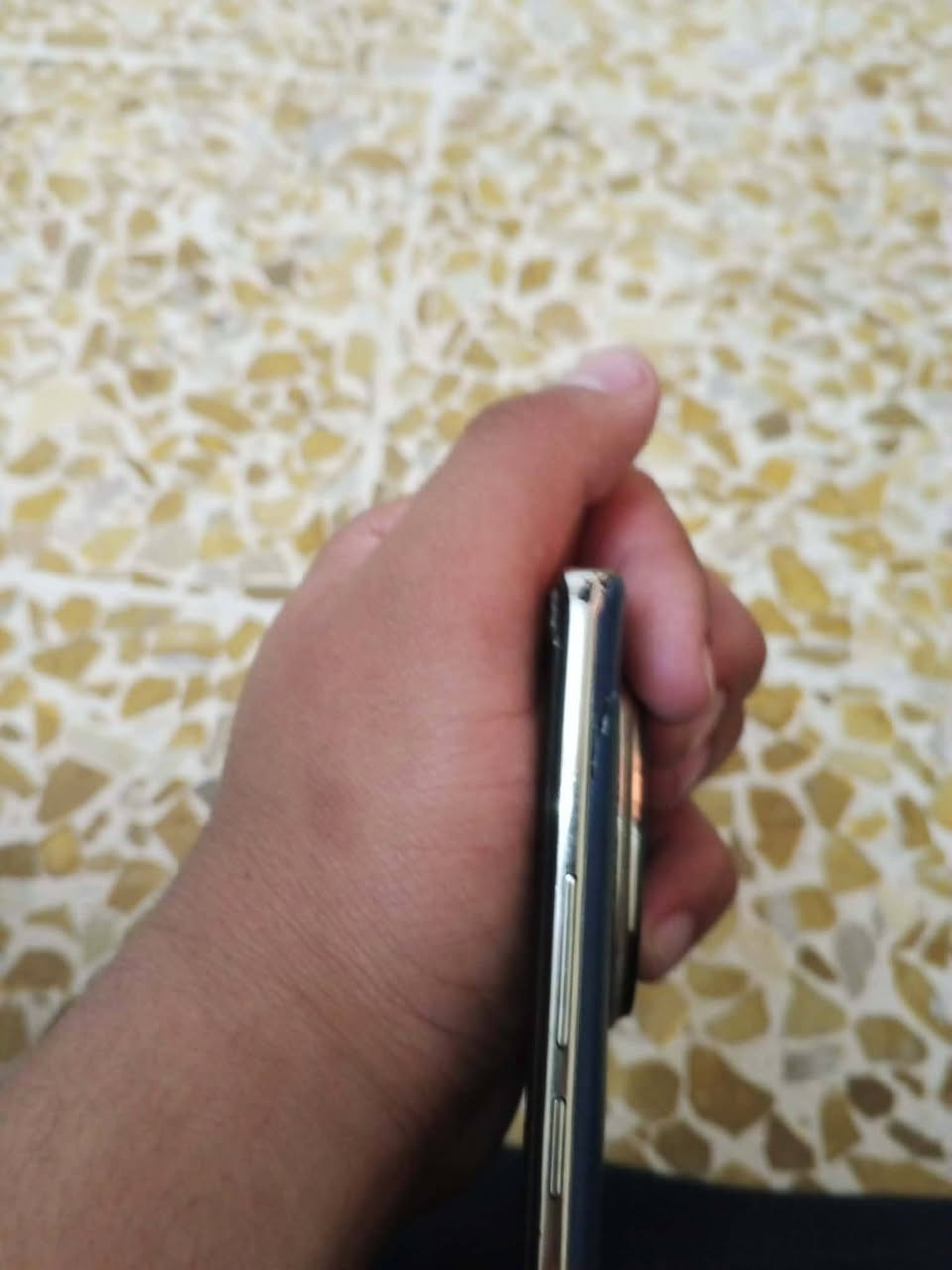 اعادة النشر بسبب الوعود الكاذبه
السلام عليكم 
ريلمي 12 برو بلص وحش التصوير
الجهاز شاشته بيها فطر 
والضهر تعبان والشاصي رايح لونه
والجهاز بعض مرات يطفي من حاله ويتصلح 
المواصفات 
1- شاشه 120 هيرتز 
2- شاشه منحنية
3- ذاكره عملاقة 512
4- بطارية 5000
5- شحن سريع 67 واط
6- كامره 200 ميكا بكسل تصوير فيديو4K
7- زوم 120 اکس
8- ببجي 60 فريم 
السعر 180 قفل قفل قفل


**إذا كنت صاحب هذا الإعلان وتريد حذفه لأي سبب، رجاءا أرسل رسالة إلى الدعم الفني**