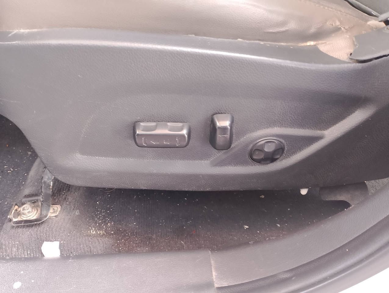 سلام عليكم سنتافيا موديل 13 فل عده فتحه مكينه 4 جي تياي 5راكب رقم بغداد بسمي أمريكا حادث أمريكا جاملغ وبنيد بيه صبغ 6قطع اثر جراد تخم تاير صدره 80بل ميه 
سياره جاهزه من تبريد كشنات جلد كهربابي ماشيه 132 فول تحكمات حاكه سعره 128 مكانه بغداد حي جميله 
***********
