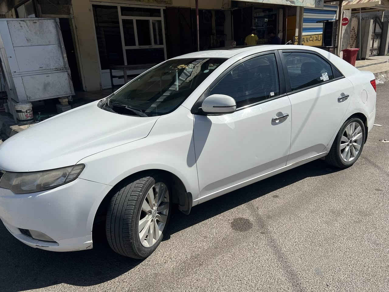 كيا سيراتو ٢٠١٢ خليجيه معروفه فول عدة البصمة فقط بيها بارد بجاملغ الخلفي جيهة السايق 
سنويه ٢٠٢٧بسمي تحويل ثاني يوم 
رقم سليمانيه ، سونار موجود بصورة 

السعر المطلوب ١١٠ 💲

للتصال 
***********
