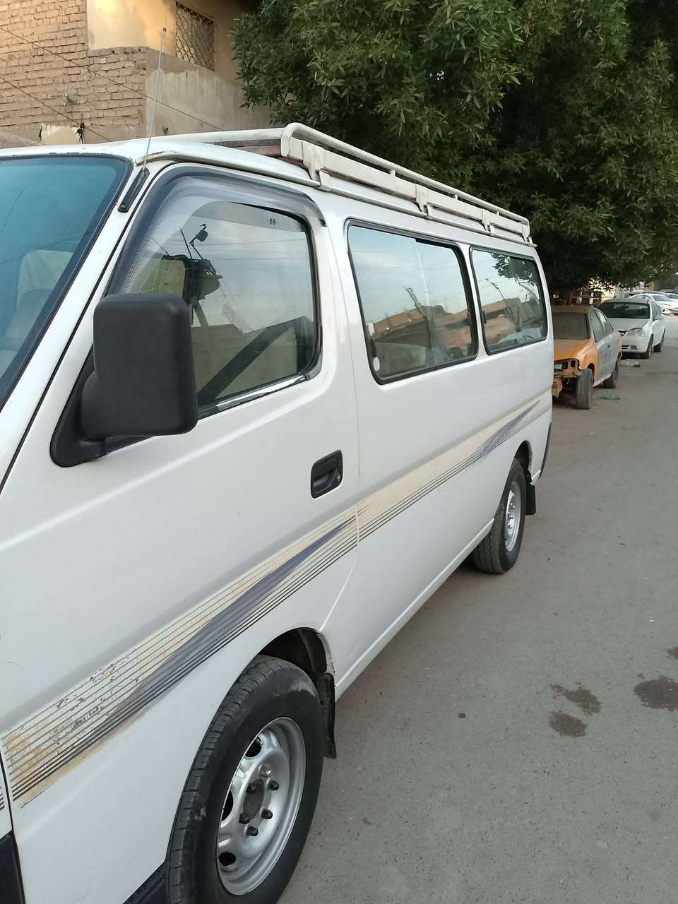 اورفان للبيع موديل 2009 السياره بيها صبغ الربع وره باب السلايت اوقطع مال اخياسات دوشمه تخم تأير صدر جديد بيها مكانات باردللستفسار الاتصال على الرقم *********** بغداد مدينه الصدر السعر ١٢٠ وأبيها مجال
