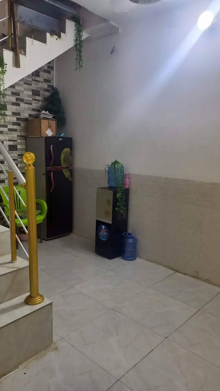 السلام عليكم بيت٥٠ متر طابقين حي الامام علي قرب أسواق برتقالة للبيع او مراوس مراوس  بقطعه على طريق بغداد للتفاصيل اكثر الأتصال بالرقم ***********

