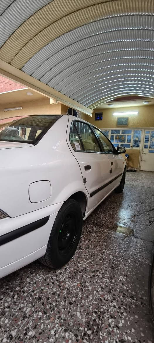 سلام وعليكم سمند موديل ٢٠١١ سيارة نضيفة وجاهزة من كلشي مكينة كير حدادية خير من الله تبريد ثلج بيهة صبغ ٣ قطع بدون دواخل دواخلهة بلادية غرفتهة نضيفة  ماشية ١٦٢ رقم بغداد مكان بغداد سعر ٤٥وبيهة مجال رقم ***********
