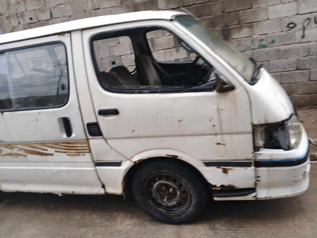 السلام عليكم كيا فتون للبيع موديل 2008 اي استفسار اتصل على الرقم التالي ***********
