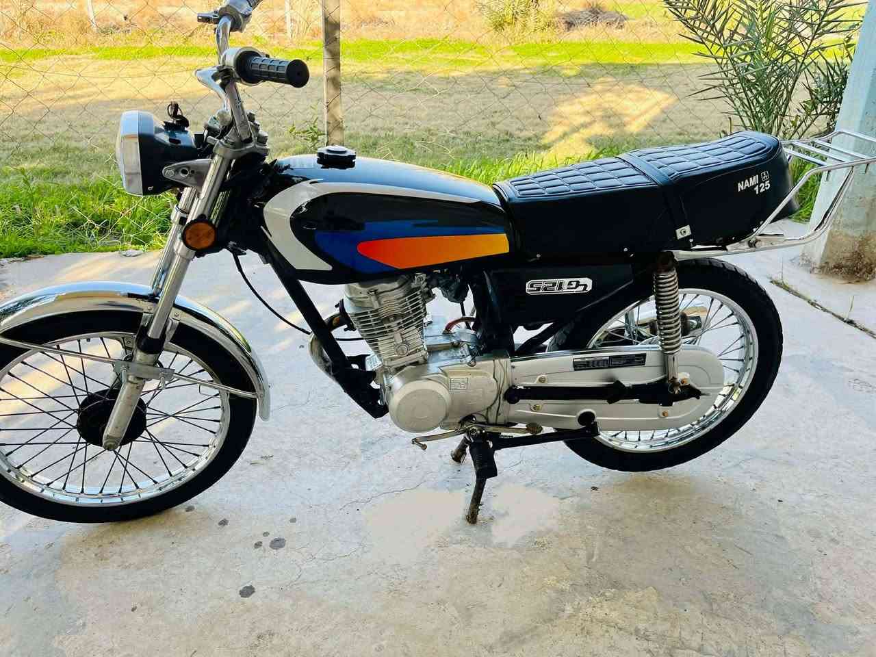 سلام عليكم دراجه للبيع شاصي 2015اوراق اصولي تعمير 22ماطور خير من الله سعر (475)وبيهه مجال بسيط 
واسط الاحرار الحسينيه 
***********
