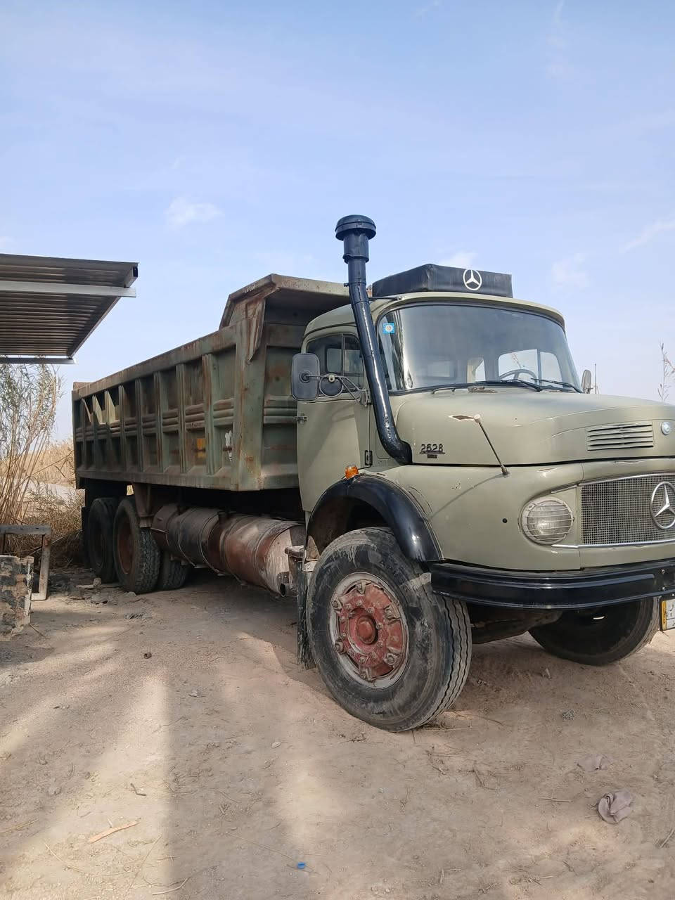 سياره للبيع ٨١ بلاد شاص وقماره بغداد استندر حاويه تبريد شغال ستراك شاصي كفاله من الصبغ والتعديل ***********   ***********
