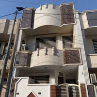 بيت للبيع المساحه 75 متر في الحريه 07717652465