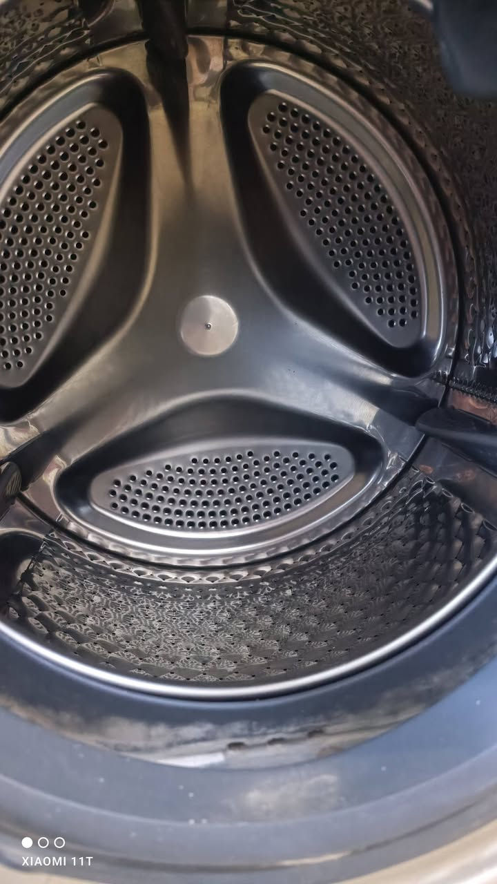 للبيع غسالة جينرال ٨ كيلو ب١٨٠ الف للتواصل ***********

