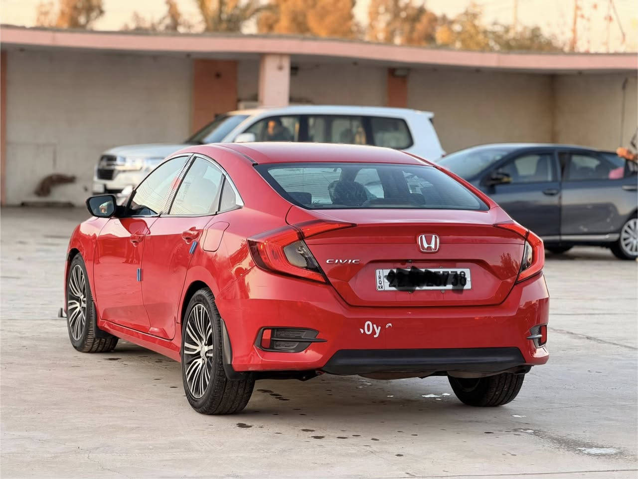 السلام عليكم  هوندا سيفك 
مويدل 2017 وارد أمريكي سعرها  ١٠٧ بي مجال بسيط
مكينه 2000 رقم سنوية جديد
ماشية 116 الف كير مكينه مكفولات
تحكم استيرن جهتين كاميره سايد أبريك بصمه اوتو هولد و نظام ايكو لايت عالي ناصي زنون داخل كلش جديد 
[[ بجم كبس بدون ايرباك بدون دواخل ]] 
حادثها فقط باب ونص جاملغ خلفي 
سونار مرفق 
---------------------------
العنوان ديالى خانقين 
للاستفسار ‭📞***********//
