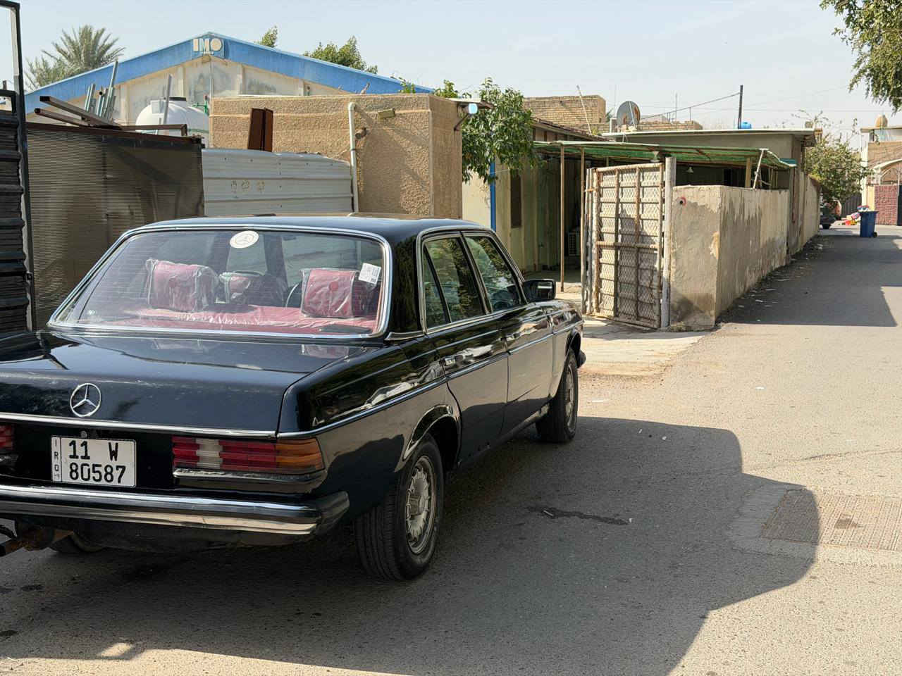 مارسدس موديل 83 للبيع معمره ومصبوغه عام مكينه بطه مكان بغداد مدينه الصدر عارضه 47 //////***********//
