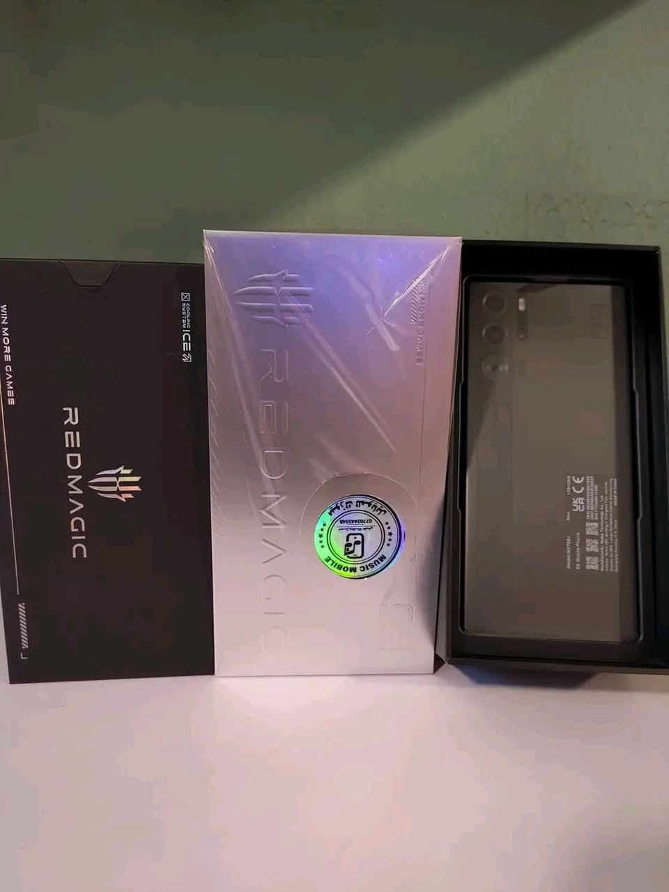 سلام عليكم اخواني جهاز ريد ماجك 9 برو نضافه 💯 كامل الملحقات ذاكره 256ب12+12 للمراوس فقط قيمته السوقيه 550 الف مكاني بغداد مدينه الصدر توصيل ماعندي الاستفسار خاص او وات ساب *********** اخواني رجاء متعرف الجهاز او مواصفاته بلالعاب او متعرف سعره لا تعبني وتعب نفسك وبخدمتكم
