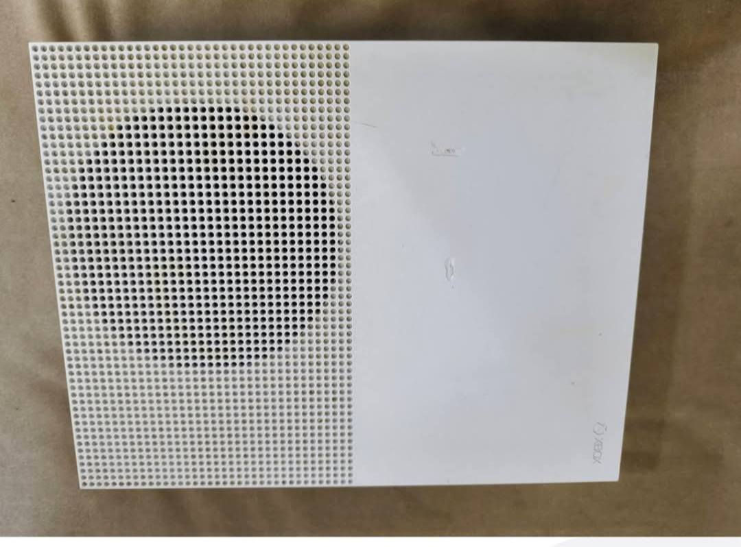 اكس بوكس وان اس
واحد تيره 
كامل محلقات
بي شتراك شهرين التمت
جوستكات اثنين اصلية كيم سير
مكاني البصرة ابو الخصيب
سعره 150بي مجال شي قليل


**إذا كنت صاحب هذا الإعلان وتريد حذفه لأي سبب، رجاءا أرسل رسالة إلى الدعم الفني**