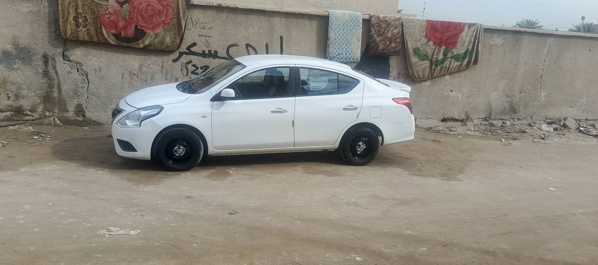 نيسان صني ام البليده الزرقاء موديل 19 سياره جاهزه فيها طقه خفيفه ورق بالشنطه ***********
