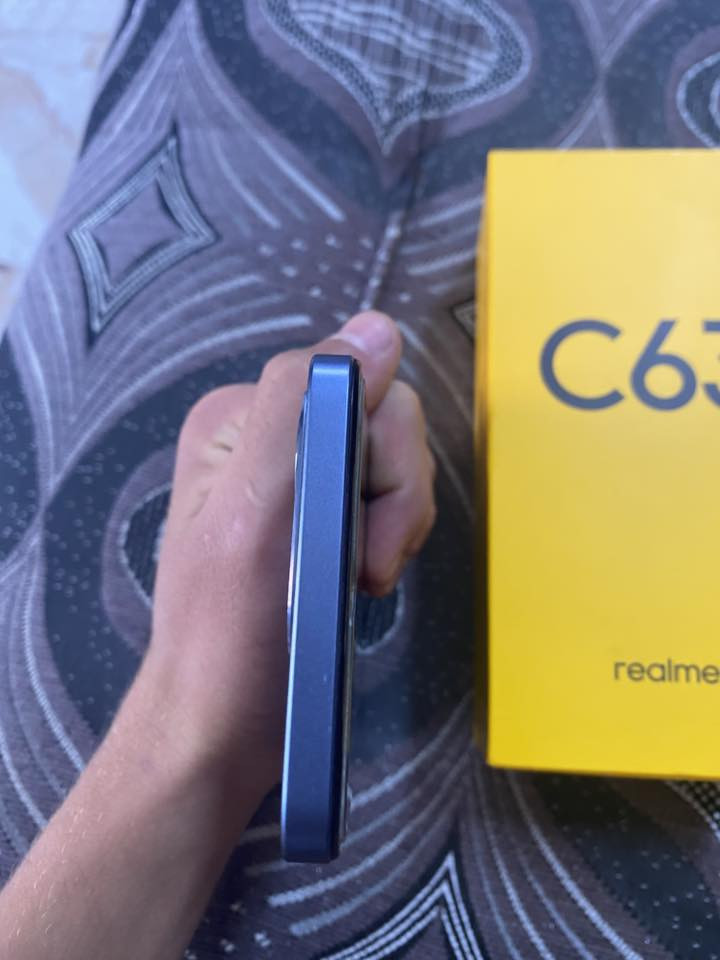 السلام عليكم للبيع
ريلمي c63جهاز لوك شرط ما بي جلخ 

ما مبدل بي ولا قطعه ذاكره 128

الضهر جلد مرغوب استعمال قليل يجي الجهاز بل كارتون معه جميع الغراض داخل الكارتون  

السعر 175وبي مجال الشراي يجي خاص او عل رقم ***********اسيا

