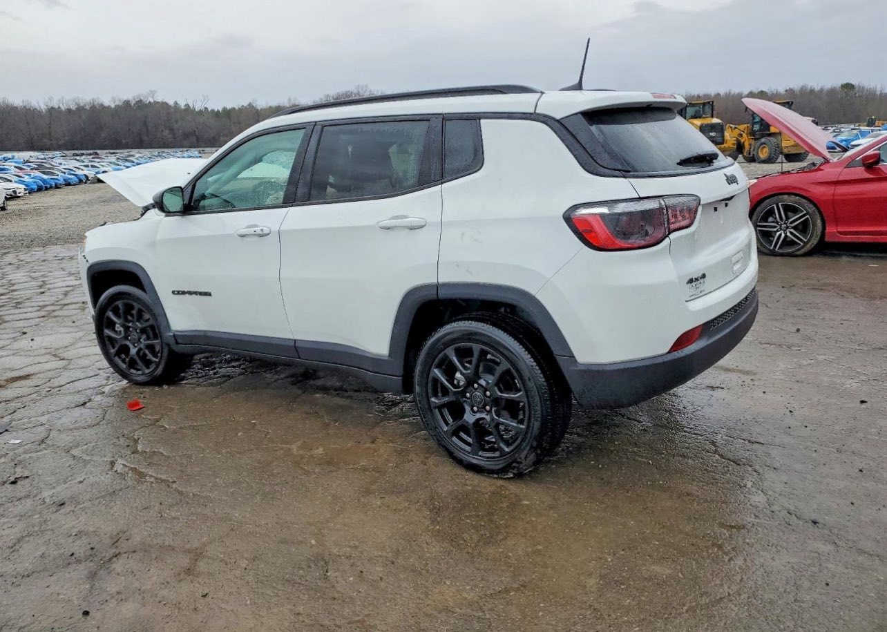 للبيع جيب كومباس موديل 2026 ماشية 3000 تعتبر زيرو
الحادث كما موضح بالصور وهاي بالصور الشوته مخليه بالوسط
ومشتريله بنيد ابيض نفس اللون فقط دعامية يصير بيه تصليح بسيط وبدون صبغ تصير السيارة
وتوصل عمان بعد عشرين يوم 
والسعر واصل عمان 97 ورقة قفل
عندك كتاب شهداء تصير عليك مصلحة وكاملة 130 ورقة
للاستفسار مراجعة شركة تاج الاسطورة للمزادات الامريكية
📞***********
