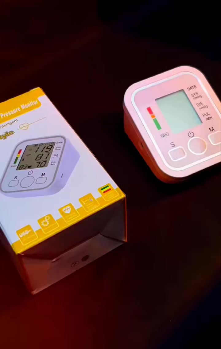 📌 صحتك أهم من كل شي
جهاز قياس ضغط إلكتروني دقيق وسهل الاستخدام
✔ شاشة واضحة
✔ قياس سريع
✔ مناسب لكبار السن
✔ يخزن القراءات
📦 توصيل لكل المحافظات مجاني 
💰 السعر: (24,000)
راسلنا خاص للحجز 📩


**إذا كنت صاحب هذا الإعلان وتريد حذفه لأي سبب، رجاءا أرسل رسالة إلى الدعم الفني**