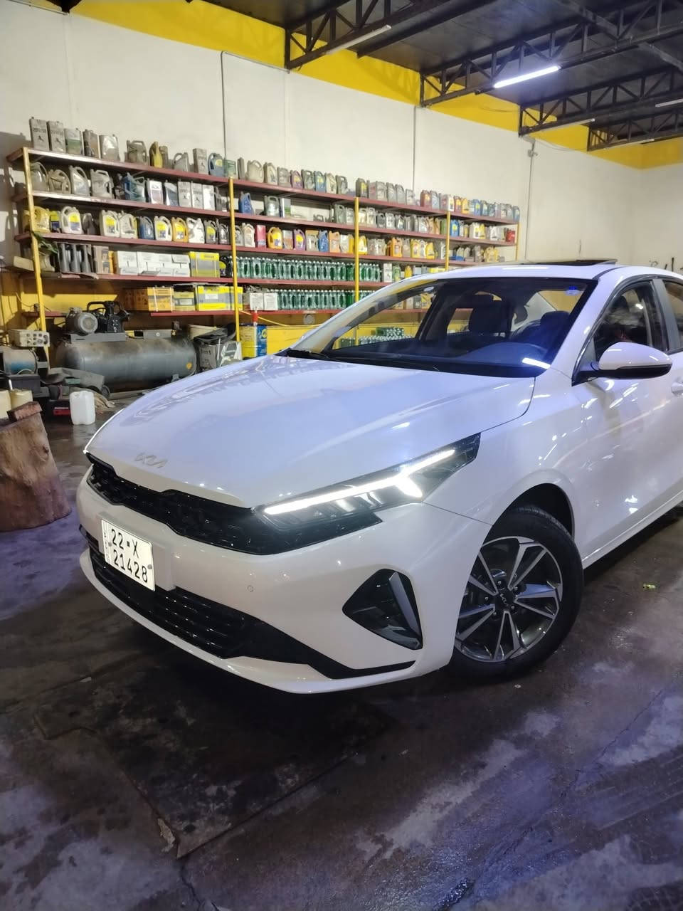 سلام عليكم  بيع مستعجل سعر قفل من الاخير 147 وكاله  مجانيه  بلاش والله بيع مستعجل
K3
فول موصفات موديل 2025زيرو ماشبه 3الاف بس زيررو صارله ١٥ طالع من شركه  كله ع وضع الشركه 
محرك1500 دبل نوزل     
 مكفوله كله ع وضع الشركه  سياره طك كارتون 
السياره فول موصفات  
فتحه سقف بصمه
كشنات جلد 
تحديد سرعه
كامره دواره  تحكم بل كامره
عداد سرعه ديجتال
لايت اليدي زنون 3 عدسات + حجاب
شاشه اعطال
تبريد  مناخي
شحن لاسلكي
تنبيه كشنات خلفيه
 4 دسكات ايبيسي
اشاير بل مري 
حساس ضغط الاطارات
كير طياره مع شاشه للنمر
ايرباكات ٦
AuTo HOL
هند بريك بصمه 
بصمه ابواب
فول للخير  رقمه اربيل الإنكليزي تريد وكاله تحويل 
مكاني نجف   اتصال فقط ***********
