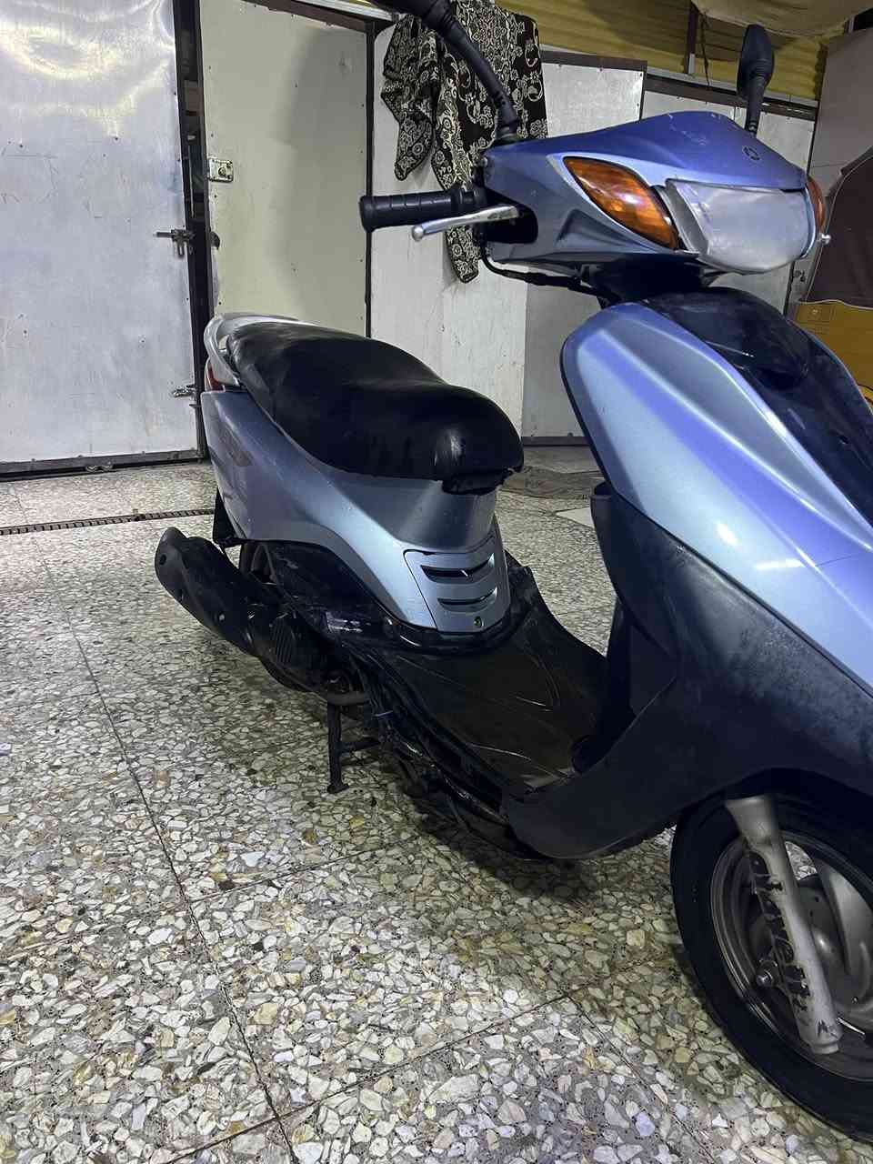 السلام عليكم دراجة اكزز كابريتر رايدهة 500 وبيهة مجال للشراي بغداد مدينة الصدر الاورفلي رقمي ***********
