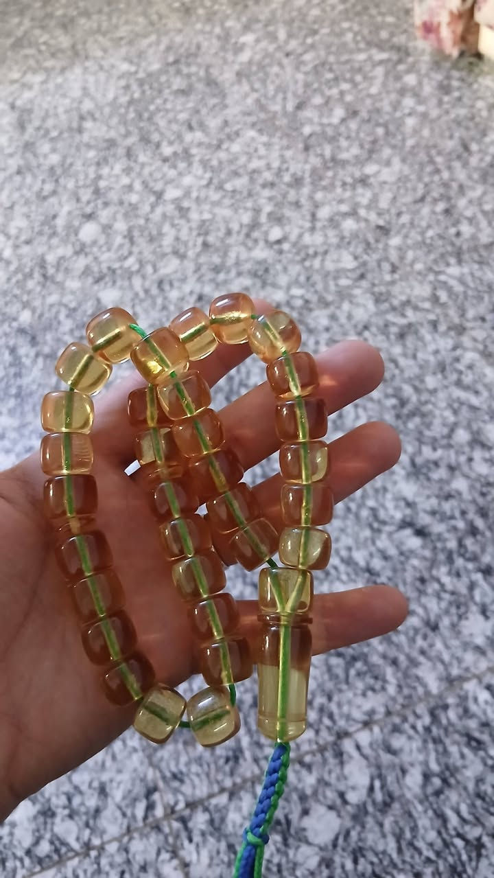 من رخصة مدير الكروب المحترم 
سندلوس افغاني خشنة قديمة لون زيت الزيتون كصة صندوقي تخريم سوبر نقاوة
نضافة ١٠٠% المهتم تواصل خاص
 توصيل الكل محافظات  العراق 🇮🇶


**إذا كنت صاحب هذا الإعلان وتريد حذفه لأي سبب، رجاءا أرسل رسالة إلى الدعم الفني**