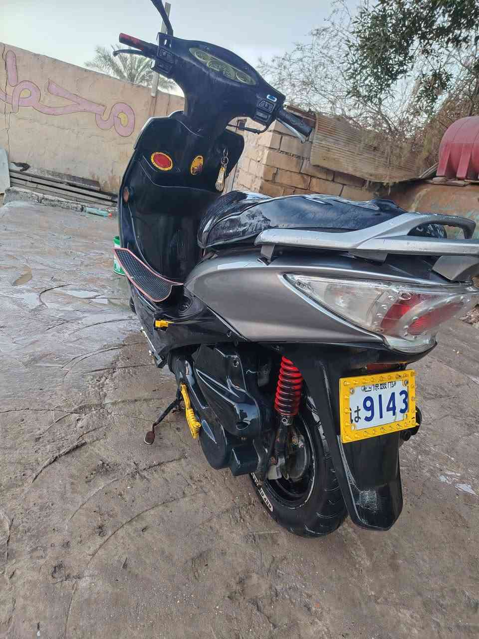 دراجه كامكو جي فور كهربائيات كله شغال معدله حلو مانقصه شي مكينه حاويه بس الولفات بدلتهن سعره 400وبيه مجال
مكاني نجف كوفه ***********
