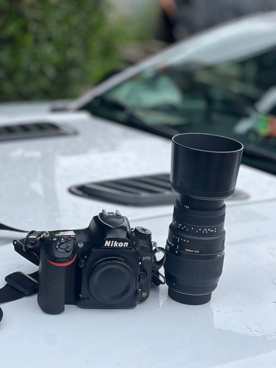 السعر 700مال بيع الله شاهد 
D750 نيكون  
غنيه عن التعرف 
 فول افريم 
ابلوتوث
 واي فاي 
ملحقات عدد باطريه 2
رام 1 
زوم 70//30

176k 
وات ساب اتصال ***********كركوك
