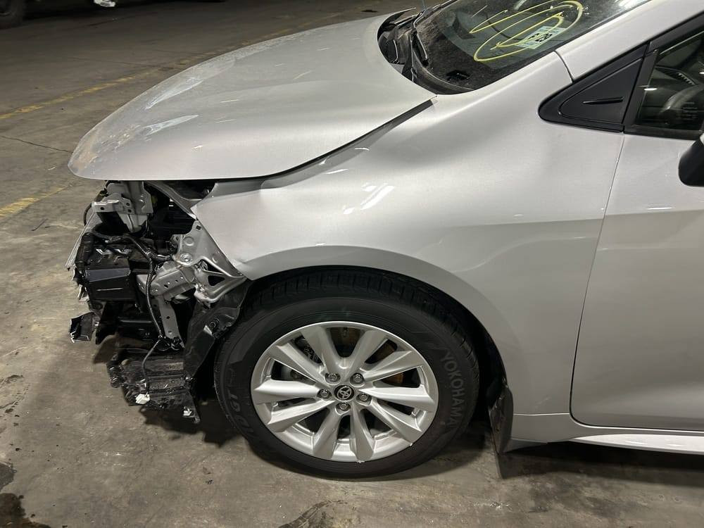 كورولا هاتشباك 2024
بدون ايرباك. ماشي 14 الف km
محرك 2.0
موصفات se. رادار تحكم استيرن مانع انحراف عن مسار 
شفتات استيرن. مود قيادة ايكو وايكو بلص. و سبورت 
سقف مغلف ppf اسود

0771 999 6888
