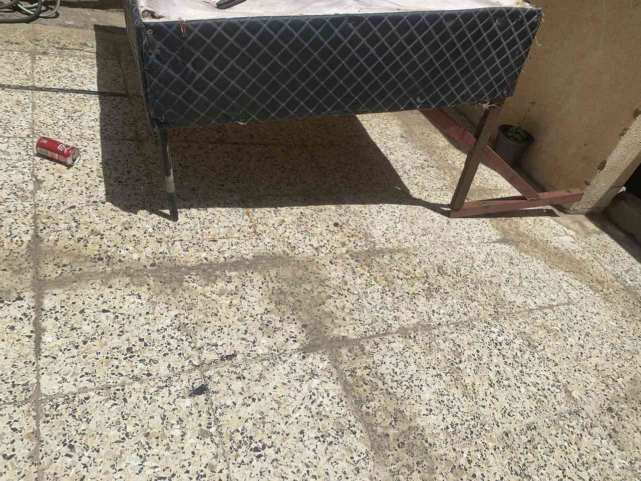سلام عليكم قمريه للبيع مال ستوته 23 نضيفه سعره ٥٠ وبيه مجال عنوان رمادي 5كيلو للتواصل خاص أو اتصل ***********
