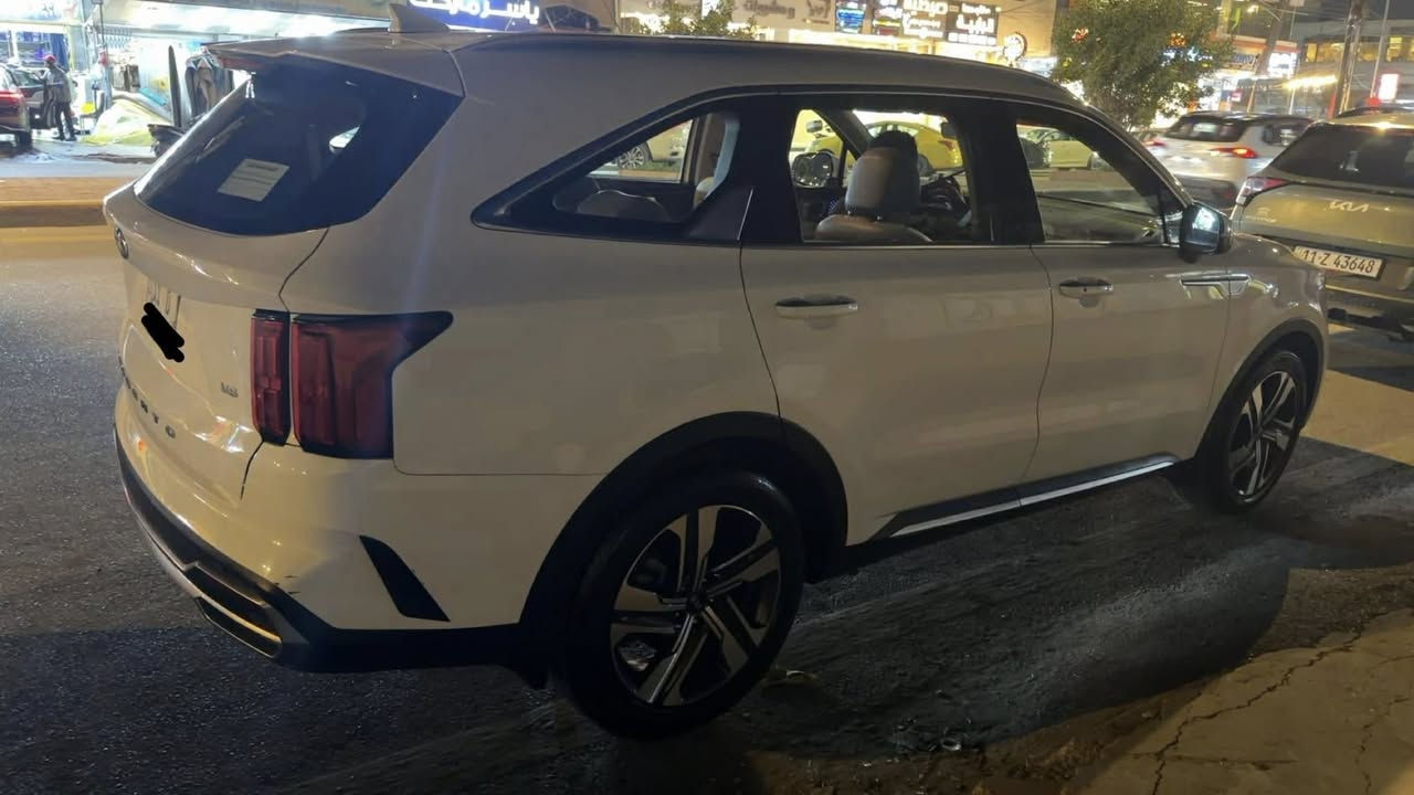 السلام عليكم ...
للبيع سورنتو ٢٠٢١ خليجي الشركة الدولية
٦ سلندر فول عده البنوراما سيارة نظيفة جداً
مكفوله من الصبغ والتبديل حتى الدعاميات سياره جداً نظيفه بدون اي نقص 
رقم بغداد الجديد (( هزه وفحص جديد )) 
المواصفات:-
١- بصمة تشغيل + ابوب + تشغيل عن بعد
٢- ٥ ويل كب كروم 
٣- شاحن واير ليس + اريل نفكيشن 
٤-بردات خلفيه بلادي 
٥- شفتات ستيرن
٦- فول تحكم ستيرن 
٧- شاشه كبيره + كامره 
٨- حساسات امامي خلفي 
٩- لايت لد نهاري 
١٠- كشنات كهرباء +مغلفة جلد من الزيرو
١١- جنطه كهرباء
١٢- ٧ راكب 
وباقي المواصفات المعروفه للسورنتو 
عنواني بغداد حي العدل 
السعر ٢٦٢ ورقه 
***********
