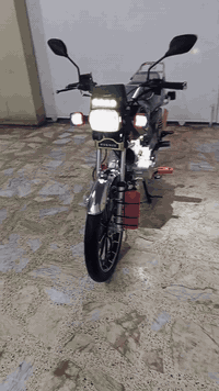 للبيع بلادي 24مكينه 200 بس خل بل سلف تواصل خاص او ***********
