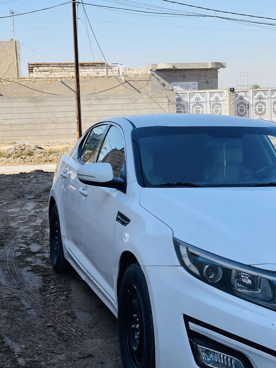 السلام عليكم اوبتيما ٢٠١٤ للبيع سياره مصبوغه عام سياره جديده كلش كير مكينه تبريد حداديه كفاله حدايده ستوني مسويهه امام وخلفي تخم تاير جديد لايت عالي وناصي زنون شاشه كامره تبريد قطعتين سياره جديده كلش بسمي مداور ثاني يوم السعر ١١٨ مكاني نجف لاستفسار ***********
