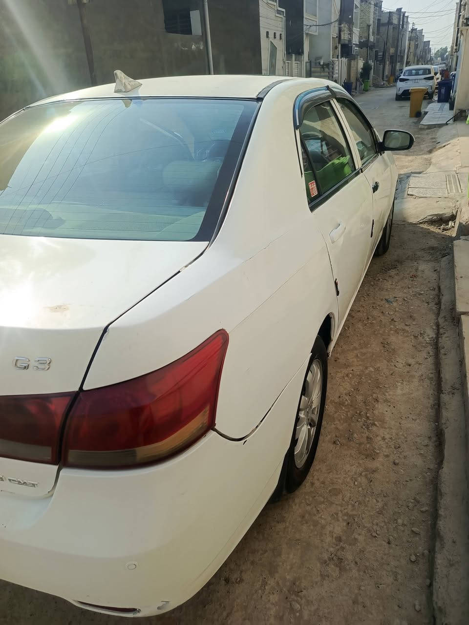 بيوايدي موديل 2015 بغداد الدوره سعره 55 وبيه مجال شوف بعينك وحكم سياره نضيفه منقاصه شي ***********
