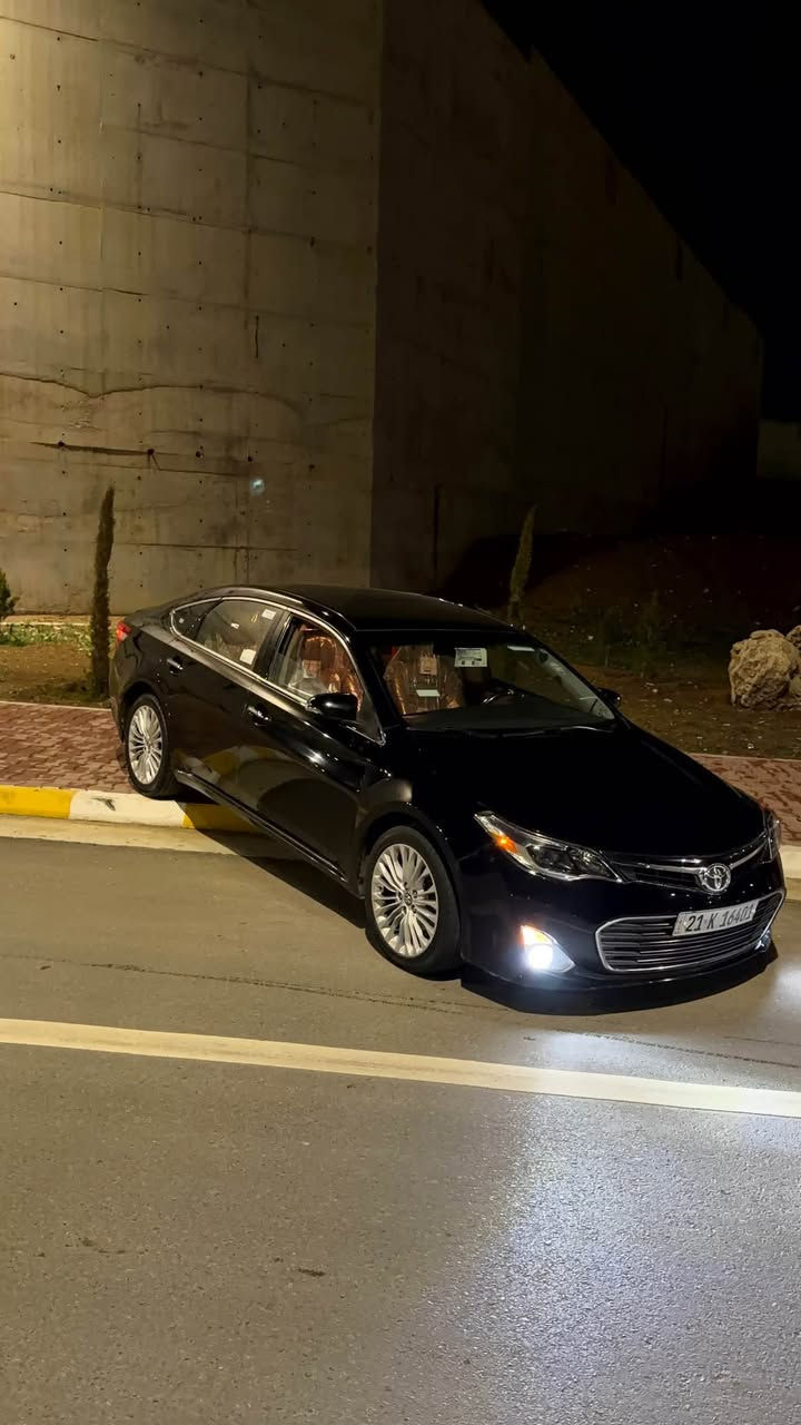 تۆیۆتا ئەڤەلۆن ٢٠١٣ ڕەشی xle فول مواسەفات بەس سلایت نیە ناو زەردە کوشن جلدە کوشن هیتەرە بەسمەیە حەساسە تەحەکوماتی سەر سوکان کامل کاملە بەس سلایت نیە گێڕو مەکینەی بەشەرتی دە فیتەر نەکراوەتەوە سەوتی دیجیتاڵیشی نیە هەموو گیانی بە شەرت سەنەوی تا ٢٠٣٠ تازەیە  ٢ پارچەو نیو بۆیاخە  سەیارەکە ساردیشی نیە لە ڕەسمەکان جوانتر نەبوو نەتەوێ بۆ پەیوەندی *********** السليمانية, العراق
