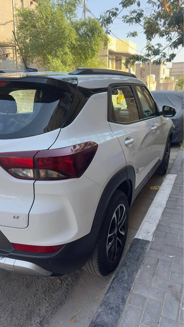 ‎السلام عليكم
‎تريل بلايزر  LT مديل  2024  
مرقمه وكامله ترقيم جديد بسمي
‎  مكينتها 3 سلندر 1300 تيربووو دفع رباعي
السياره جاهزه عله اخر حبايه ماشيه 27 الف كيلو 
مكينه وگير وتبريد وتدفئه وكهربائيات كله كفاله
نقص فقط كامرا خلفيه وبيه بارد بالجاملغ الايمن مامذكور بالسونار
‏(KL79MRSL9RB067704)هذا رقم الشاصي شوف الحادث مالتها والسياره بعد شوف العين
العنوان : البصره - القبله 
والسعر : 125 
رقم الهاتف : *********** البصرة, العراق
