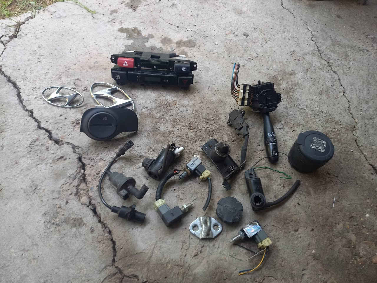 السلام عليكم من رخصت الادمن غراض اكسنت موديل ٩ او١٠ قيم واخذ *********** مكاني بغداد
