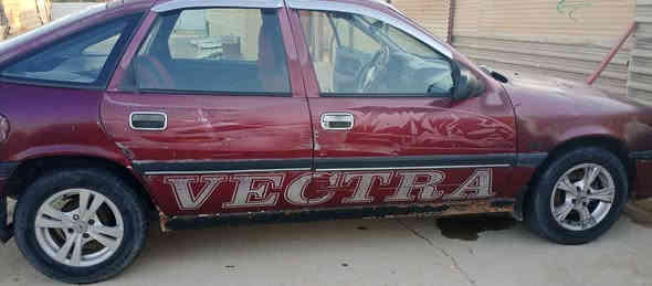 سلام عليكم اخوان سياره للبيع فكتره موديل 1992 رقم بغداد تخم تاير كير عادي محرك حج 1800 ستندر لون ماروني سياره حيل نظيفه خير من الله مكان القائم رقم تلفون ***********
