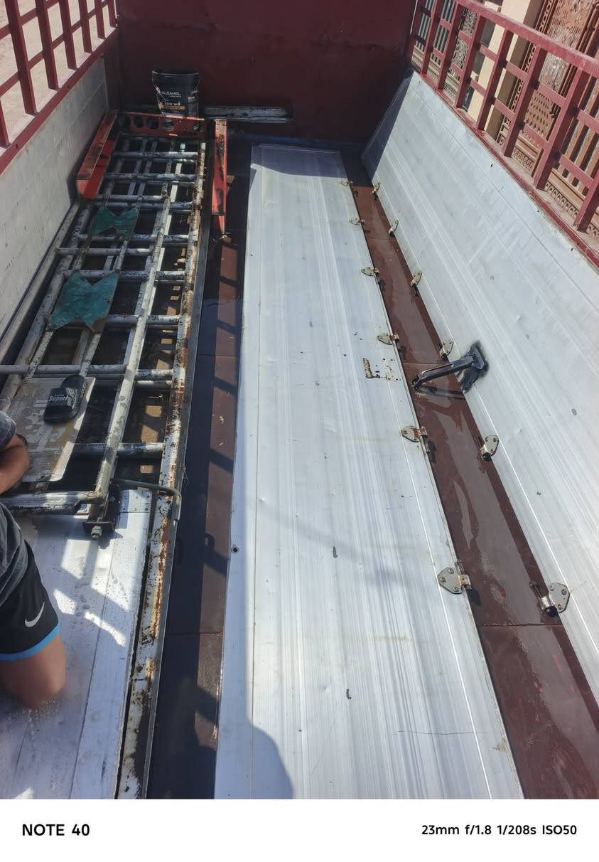 صفاحيات بدي هينو ٦ الا ربع ارتفاع ٧٠ مكانهن ديالى السعر ٥ ورقات قفل ***********
