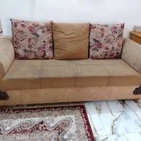 كنب • صوفا