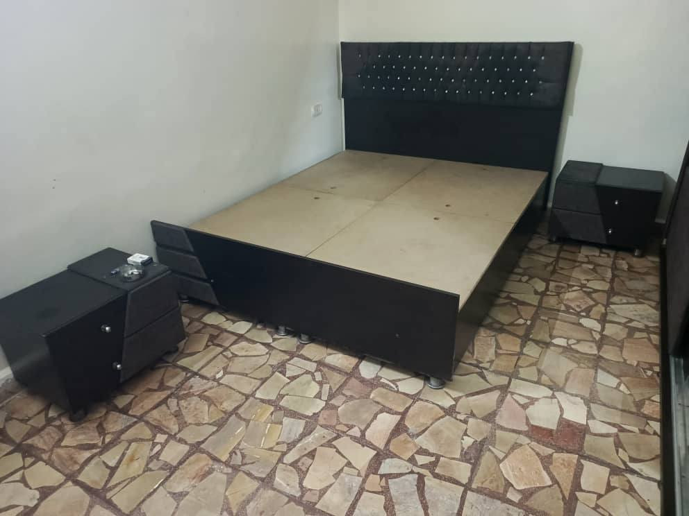 #غرفة نوم ميلامين ١٨ برا جوا  #مكونة من ٥ قطع تخت عنبر #ميلامين ١٨ ملكية ونضيفة #جدا مع الفرشة بسعر حلو #للتواصل خاص فقط


**إذا كنت صاحب هذا الإعلان وتريد حذفه لأي سبب، رجاءا أرسل رسالة إلى الدعم الفني**