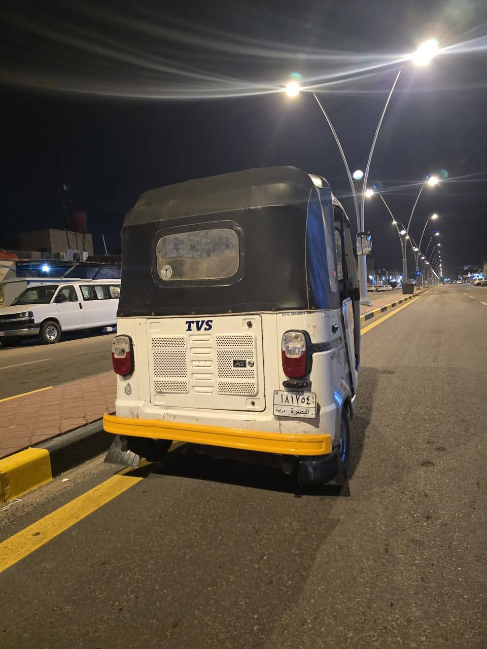 السلام عليكم تكتك البيع 2023 رقم وسنويه  تكتك حلوه وجديده تكتك مكينه كفاله بس والفات مبدله شركه وسعر 6 و800 وبيه مجال ومكاني البصره 
الحيانيه شارع 60 وهاذ رقمي ***********ʻ
