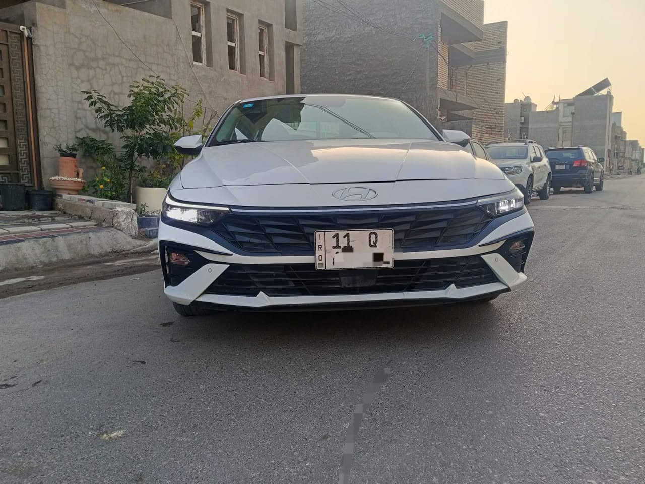 سيارة النترا 2025 خليجي
السلام عليكم 

سيارة النترا 2025 خليجي كوري محرك 2,000 وكالة الاولى 

عداد المسافة 22,500km حالة زيرو

السيارة مكفولة كفالة عامة 

عدا البنيد مبدل اصلي نفس اللون بدون قطرة صبغ حادث عَرَضي بسيط

ارضيات وكراسي مغلفة جلد

صيانة سيرڤس كامل كله بالشركة وبالضمان

السعر 190$

المكان بغداد المشتل

رقم الهاتف

***********
