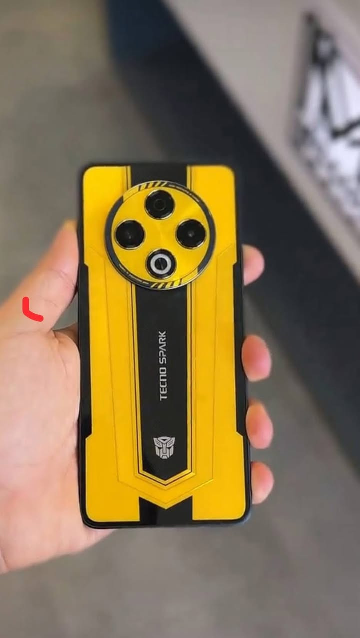 تكنو سبارك 30للبيع ذاكره 256الجهاز كامرته كلش حلوه الذاكره العشوائيه 16 السعر 150وبي مجال العنوان كربلاء حي الميلاد رقم التلفون ***********
