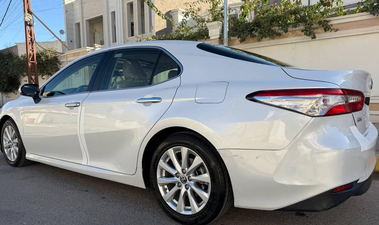 السلام عليكم كامري 2020ساز اصل ماشيه 80 الف السياره جديده خير من الله سبير منازل صبغ دعاميات جماليه وبيه كرت بصيط موضح بصوره جديده كلش GLEفول واحد على واحد ام البرده السعر 205 للاستفسار ***********
